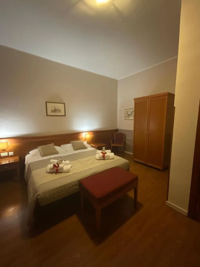 Hotel La Terrazza Dei Ciliegi Santa Maria Degli Angeli  Gasthof